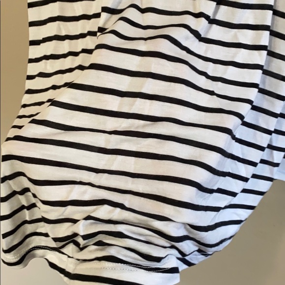 Black & White Striped LOFT Sleeveless Blouse - L - Picture 6 of 13
